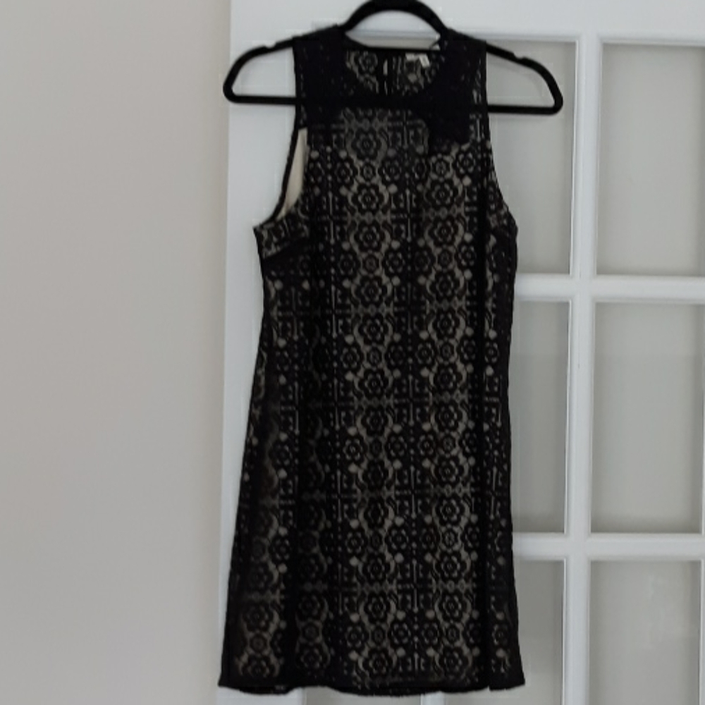Lace dress